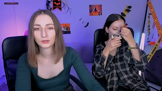 eva smiith  online show from 10-21-25, 05:52