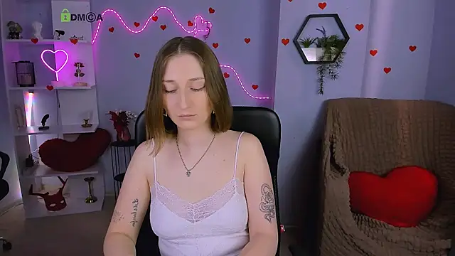eva smiith  online show from 06-05-26, 05:58