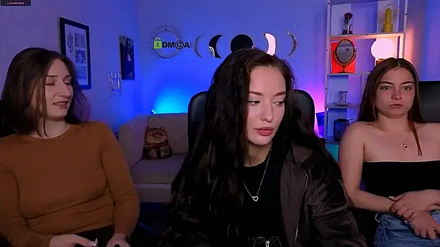 eva smiith  online show from 06-16-26, 05:43