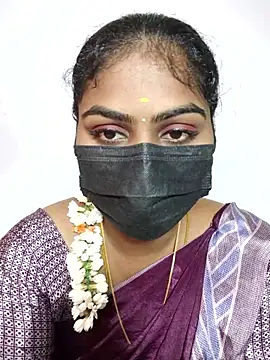 Snapshot of Tamil_Princess12 chatting on 01-08-26, 06:32 Tamil Princess12 online show from 01-08-26, 06:32