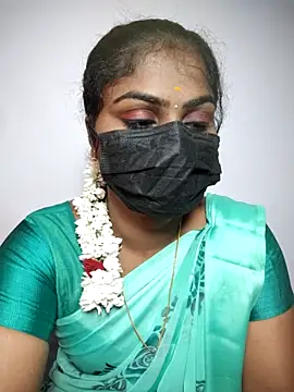 Snapshot of Tamil_Princess12 chatting on 03-01-26, 05:37 Tamil Princess12 online show from 03-01-26, 05:37