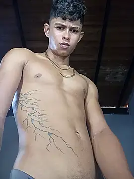 Snapshot of God_Eros_23cm chatting on 05-09-26, 01:27 God Eros 23cm online show from 05-09-26, 01:27