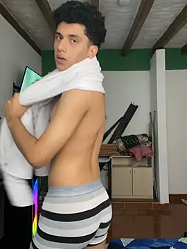 Badboynoirsex online show from 08-08-26, 06:21