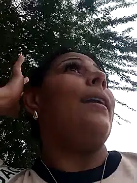 Snapshot of camila_rogue chatting on 10-05-25, 01:53 camila rogue online show from 10-05-25, 01:53