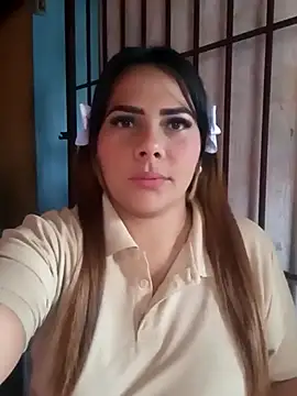 Snapshot of camila_rogue chatting on 11-02-25, 01:02 camila rogue online show from 11-02-25, 01:02