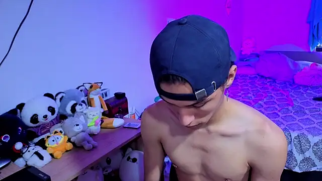 Snapshot of LuClawthorne_ chatting on 09-25-25, 10:35 LuClawthorne online show from 09-25-25, 10:35