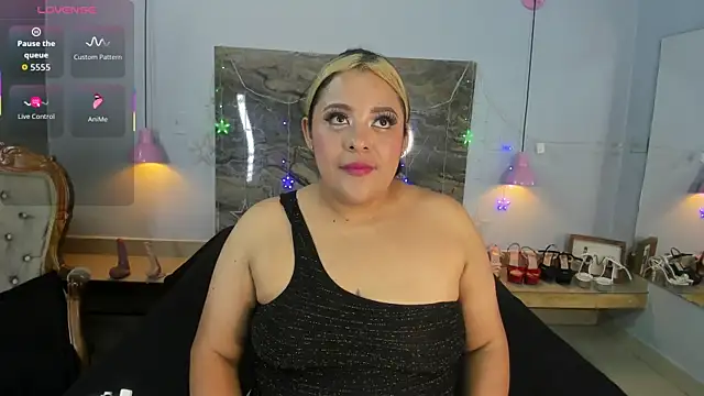 Snapshot of Brenda-maz chatting on 10-02-25, 11:50 Brenda-maz online show from 10-02-25, 11:50