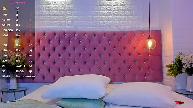 amber sparkle online show from 11-26-25, 12:28