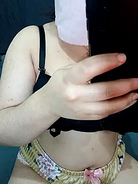 Queen-15 online show from 01-18-26, 04:00