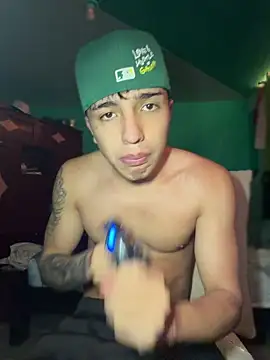 Snapshot of pabonsito chatting on 04-16-26, 04:46 pabonsito online show from 04-16-26, 04:46