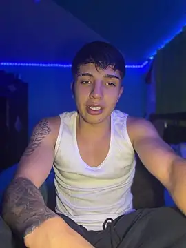 Snapshot of pabonsito chatting on 05-14-26, 02:29 pabonsito online show from 05-14-26, 02:29
