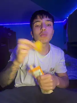 Snapshot of pabonsito chatting on 05-19-26, 02:29 pabonsito online show from 05-19-26, 02:29
