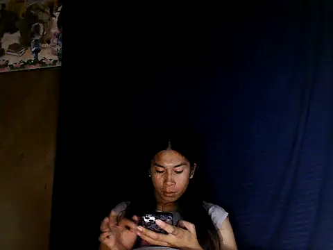 Snapshot of Asian_PrettyAle chatting on 09-25-25, 01:59 Asian PrettyAle online show from 09-25-25, 01:59