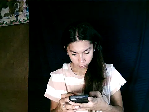 Asian PrettyAle online show from 10-31-25, 01:39