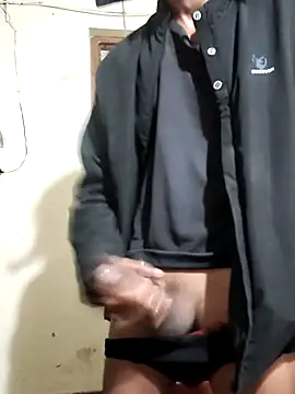 RAYI Queen 4 online show from 12-21-25, 01:02