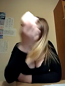 Snapshot of Ami_Foxy chatting on 05-06-26, 05:46 Ami Foxy online show from 05-06-26, 05:46