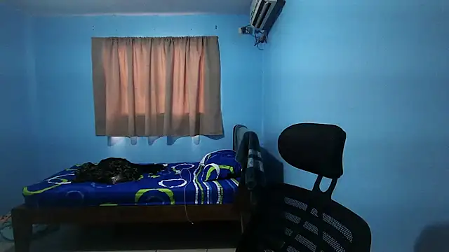 Jaket lovers online show from 09-23-25, 06:33