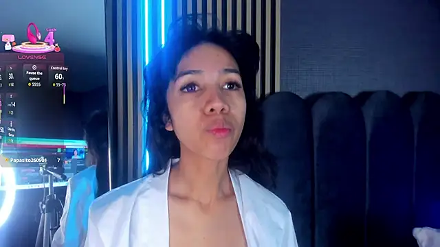 Snapshot of Gina_77 chatting on 11-01-25, 12:40 Gina 77 online show from 11-01-25, 12:40