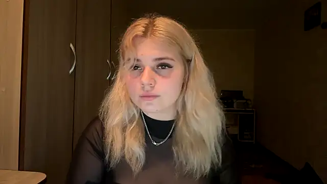 sunshinyflash online show from 11-24-25, 04:40