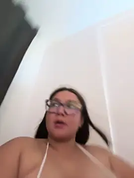 Kyleighc online show from 05-16-26, 12:40