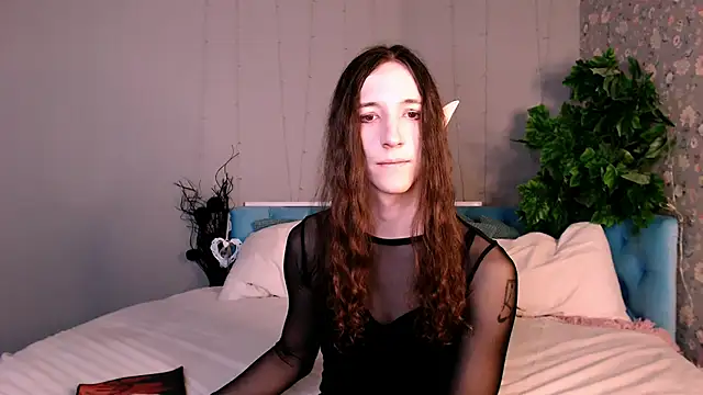 SilverMuse online show from 12-16-25, 08:14