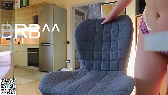 miss bubbles  online show from 04-17-26, 01:08