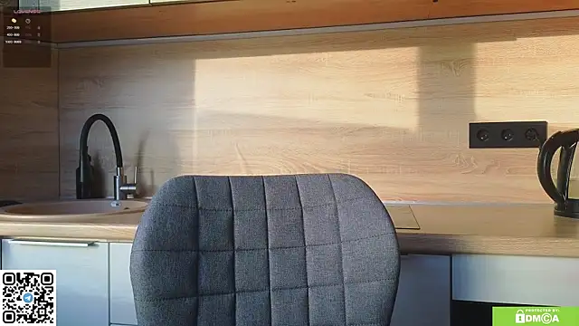 miss bubbles  online show from 04-25-26, 12:24