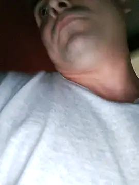 Bradd 32 online show from 05-08-26, 11:37