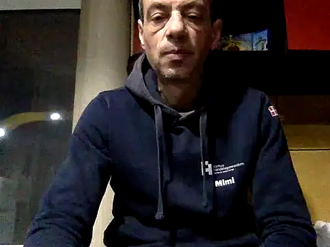 adiluci1 online show from 02-01-26, 03:27