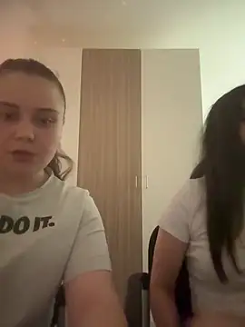 Snapshot of FemmeAffair chatting on 03-11-26, 08:59 FemmeAffair online show from 03-11-26, 08:59