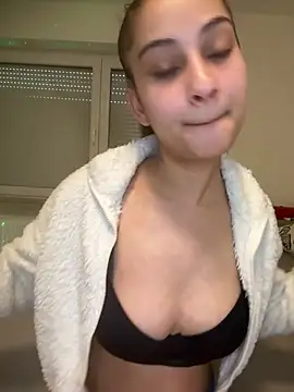 Snapshot of FemmeAffair chatting on 03-15-26, 02:12 FemmeAffair online show from 03-15-26, 02:12
