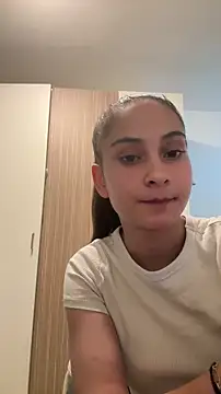 Snapshot of FemmeAffair chatting on 04-29-26, 07:20 FemmeAffair online show from 04-29-26, 07:20