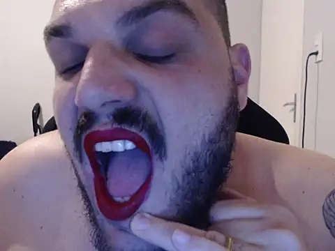 Brsecretbear online show from 09-09-25, 10:31