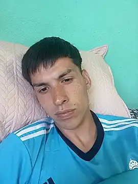 frankitocam4 online show from 01-07-26, 05:04