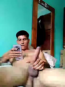 frankitocam4 online show from 03-06-26, 05:31