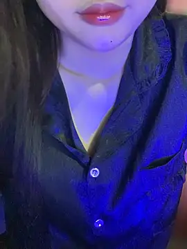 Linhtruong  online show from 04-22-26, 06:05