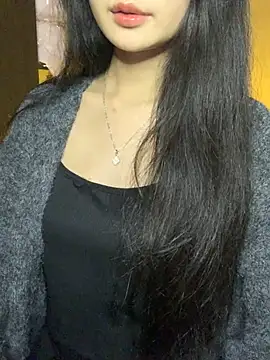 Nhinhi18 online show from 01-15-26, 02:32