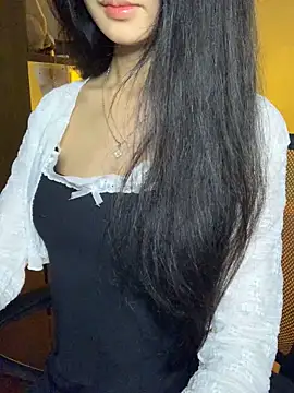 Nhinhi18 online show from 03-12-26, 02:34