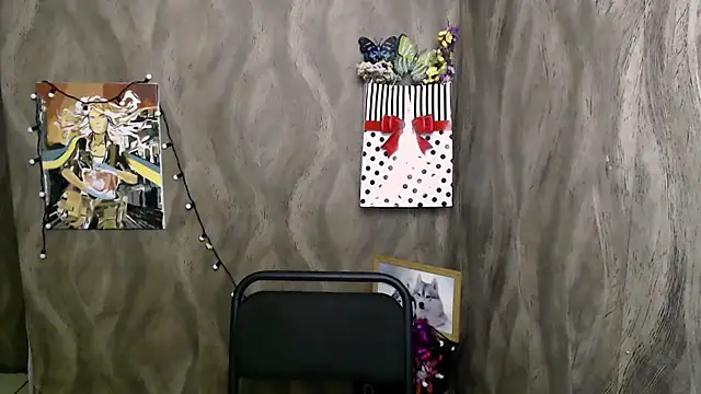 Snapshot of Linda_S_ chatting on 09-20-25, 07:09 Linda S online show from 09-20-25, 07:09