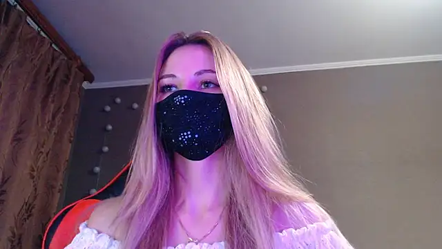 Iris lave online show from 10-21-25, 03:13