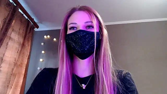 Snapshot of Iris_lave chatting on 04-27-26, 04:38 Iris lave online show from 04-27-26, 04:38