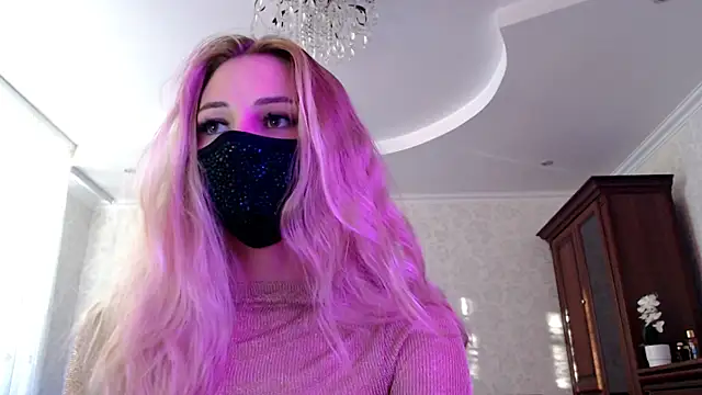 Snapshot of Iris_lave chatting on 07-26-26, 04:58 Iris lave online show from 07-26-26, 04:58