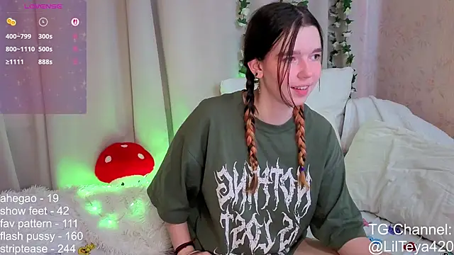 little Teya online show from 09-19-25, 11:11