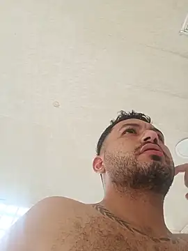 Frank0021 online show from 06-08-26, 02:17