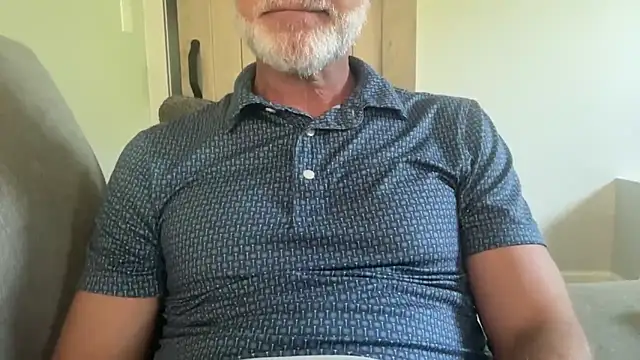 Snapshot of braselton06 chatting on 09-12-25, 05:13 braselton06 online show from 09-12-25, 05:13