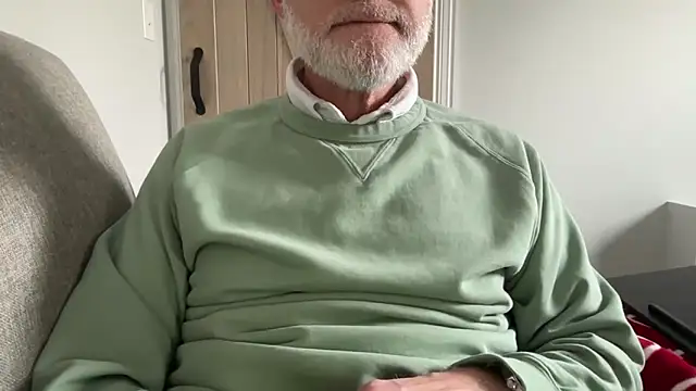 Snapshot of braselton06 chatting on 01-05-26, 08:12 braselton06 online show from 01-05-26, 08:12