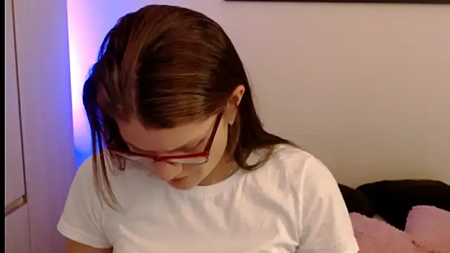 Camila-ventura online show from 06-11-26, 01:09