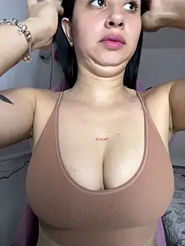 lucy grey25 online show from 02-18-26, 04:25