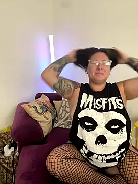 Thegr33ngypsy online show from 10-29-25, 03:14