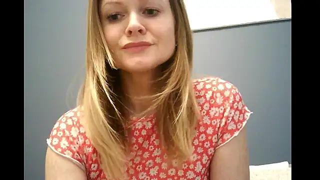 Snapshot of Ginger-bb chatting on 11-19-25, 07:30 Ginger-bb online show from 11-19-25, 07:30